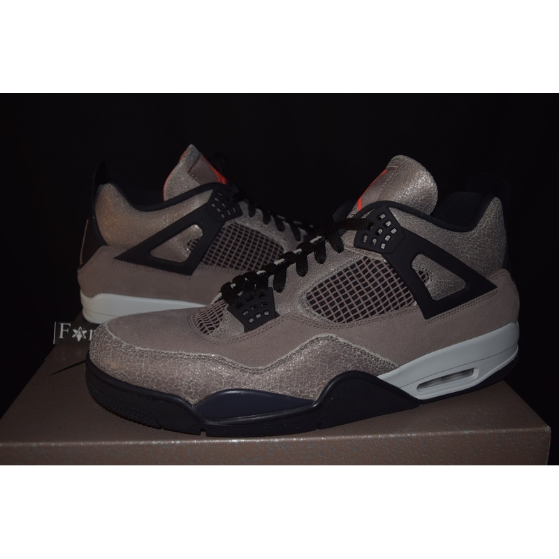 Air Jordan 4 Taupe Haze