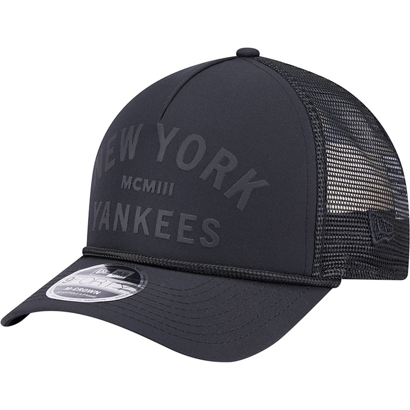 MLB New York Yankees New Era Minimalist 9FORTY M-Crown Snapback Trucker Hat – Black