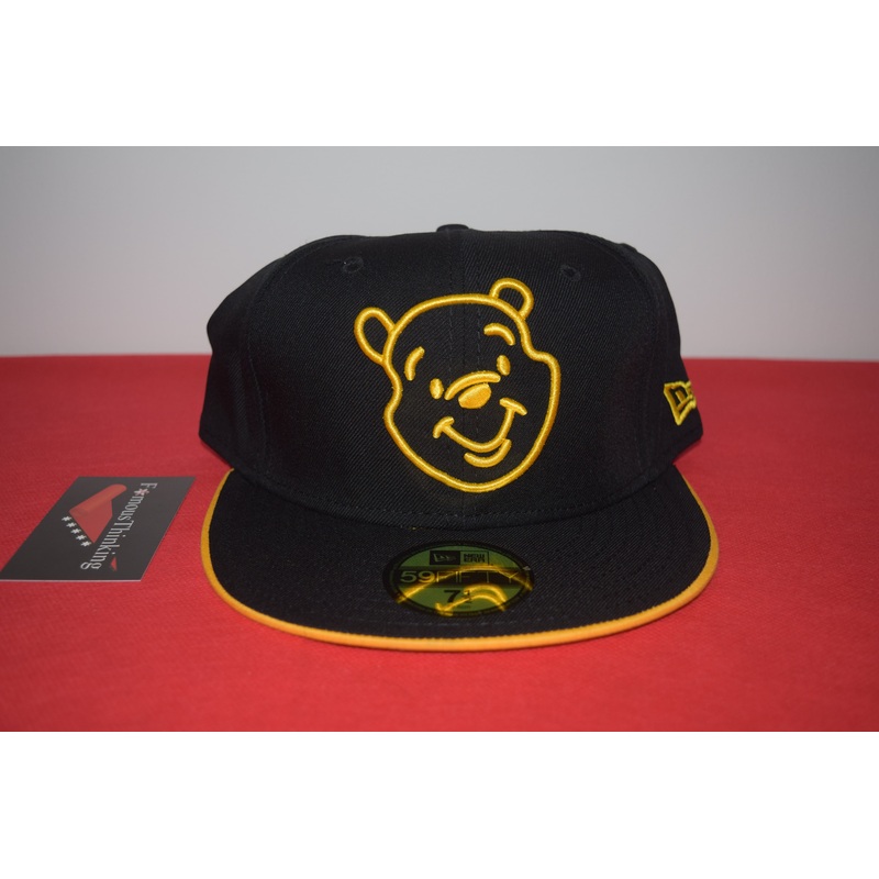 Disney X New Era Winnie the Pooh Bear Outline Fitted 59Fifty