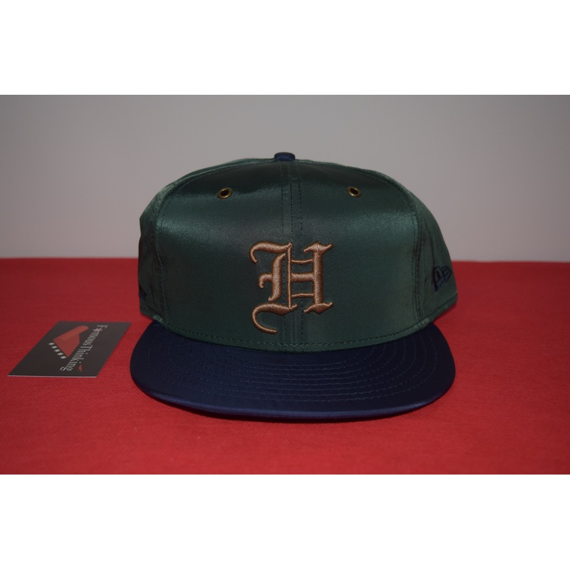 Fitted Hawaii New Era H Script Strapback 9Fifty