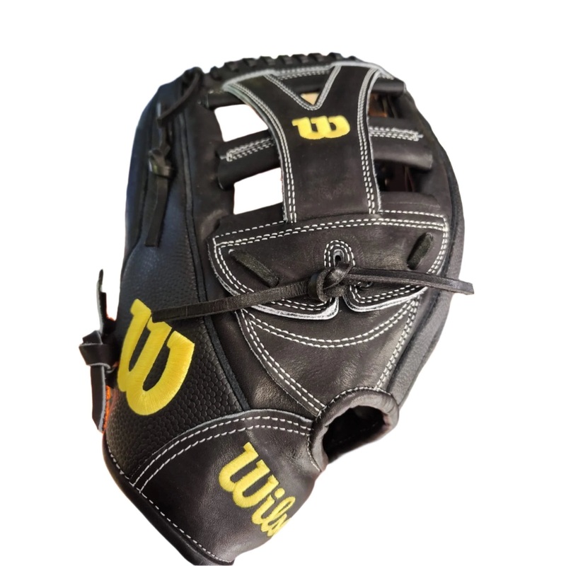 Wilson Pro Stock A2000 12.75″ Outfield Baseball Glove – Left Hand Throw