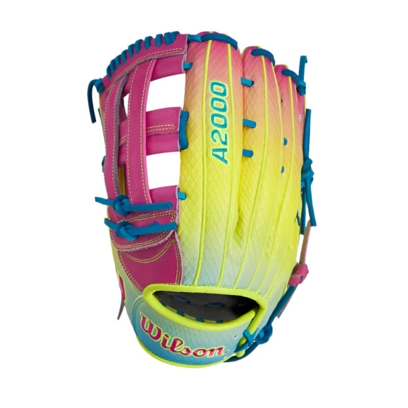 Wilson A2000 2024 Lefty Day 1777  12.75″ Outfield Glove