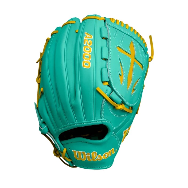 Wilson A2000 Fall 2024 B23  12″ Pitcher’s Glove