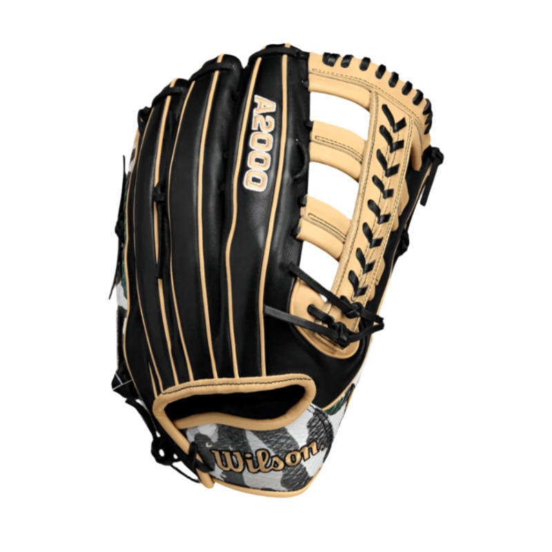 Wilson A2000 Winter 2024 1810 12.75″ Outfield Glove