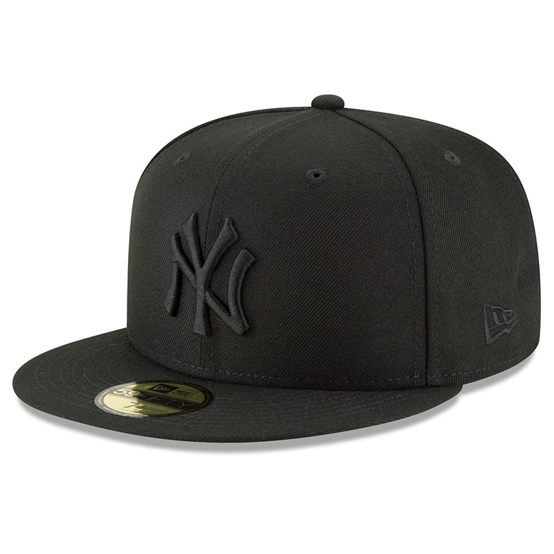 MLB New York Yankees New Era Black on Black 59FIFTY Fitted Hat – Black