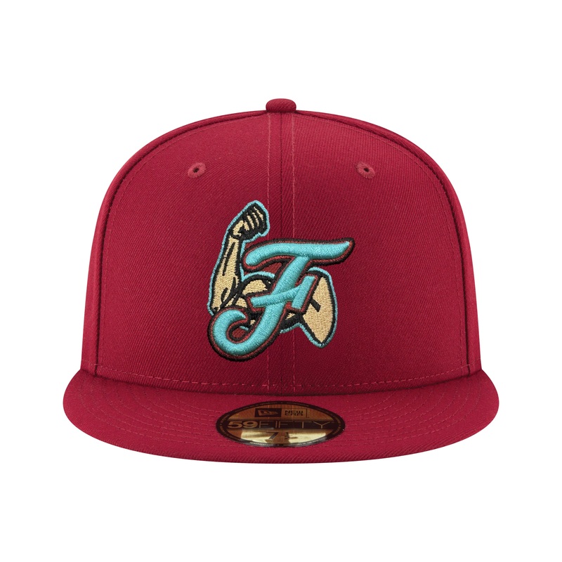 New Era Fuerte Logo Fitted Hat  Perfect for Strong, Gym-Ready Men
