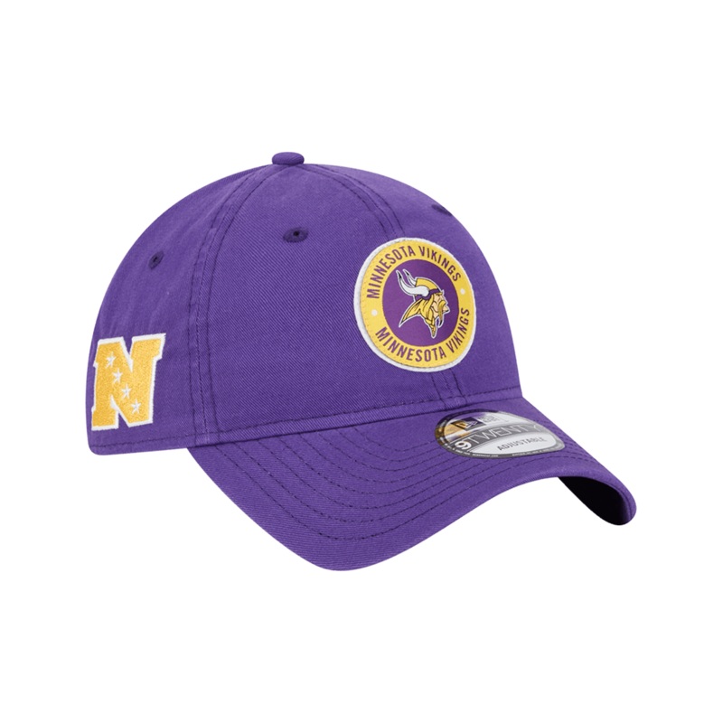 Minnesota Vikings New Era NFL 24 Sideline 9TWENTY Strapback Hat