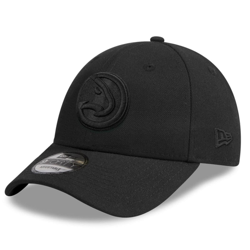 Atlanta Hawks New Era NBA Black On Black 9FORTY Snapback Hat