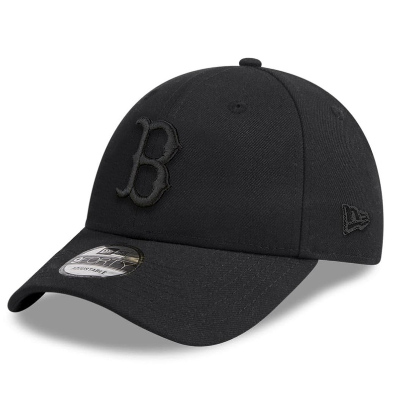 Boston Red Sox New Era MLB Black On Black 9FORTY Snapback Hat