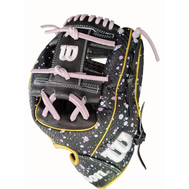 Wilson A2000 2025 T1D 1724 Limited Edition Baseball Glove 11.75″  Lavender SuperSnakeSkin