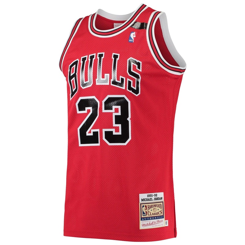 Michael Jordan Chicago Bulls Mitchell & Ness NBA 91-92 Authentic Jersey – Red