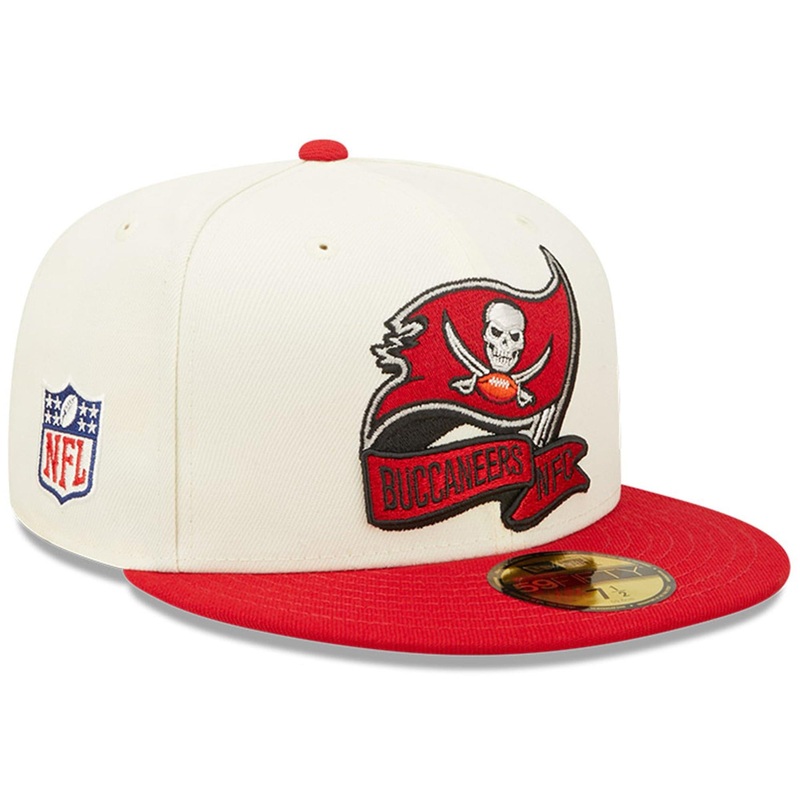 Tampa Bay Buccaneers New Era NFL 22 Sideline 59FIFTY Fitted Hat – Chrome White