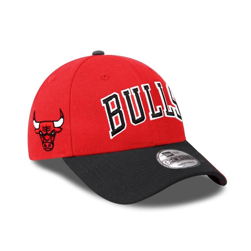 Youths Chicago Bulls New Era NBA 2T Wordmark 9FORTY Strapback Hat – Red