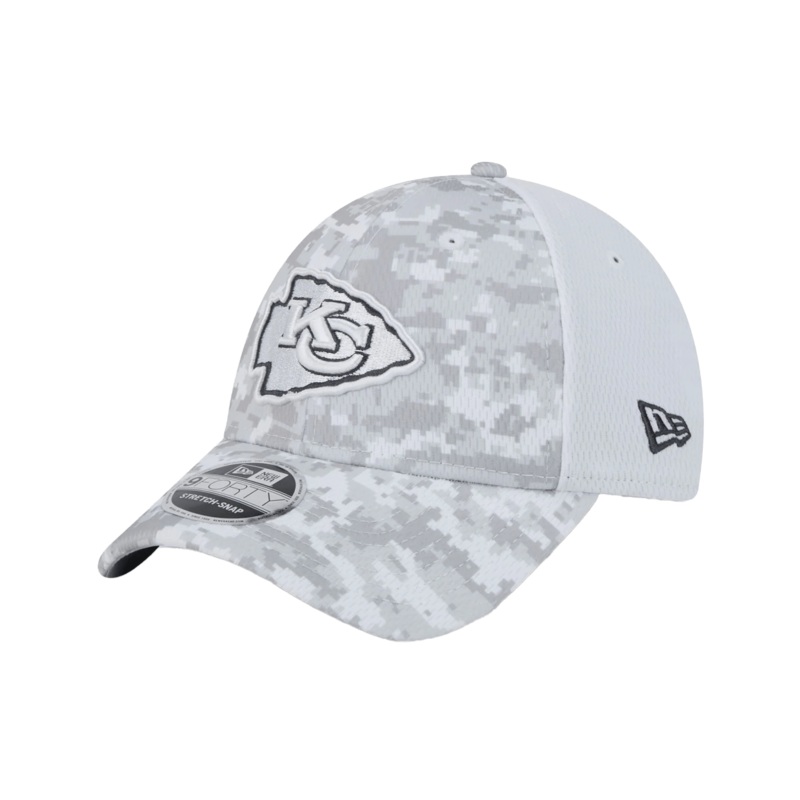 Kansas City Chiefs New Era NFL 24 Salute To Service 9FORTY Stretch-Snapback Hat