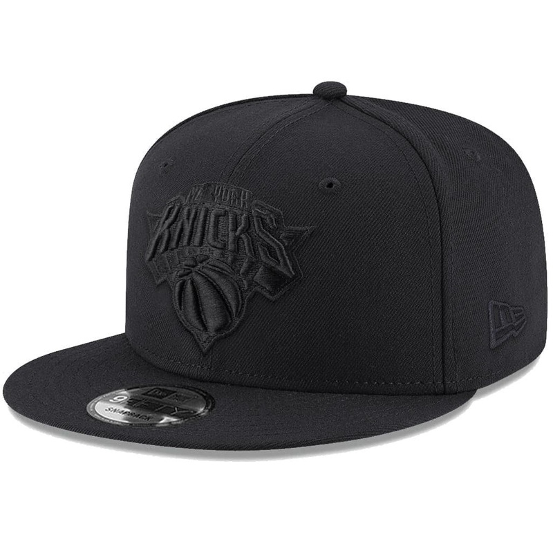New York Knicks New Era NBA Black On Black 9FIFTY Snapback Hat