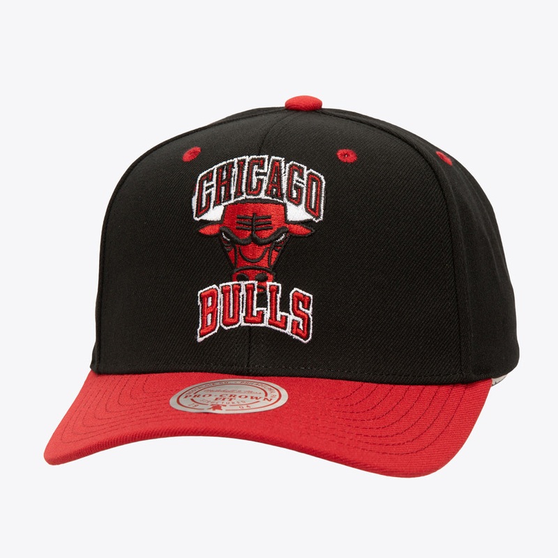NBA Chicago Bulls Mitchell & Ness Cooperstown All In 2.0 Pro Snapback Hat – Black