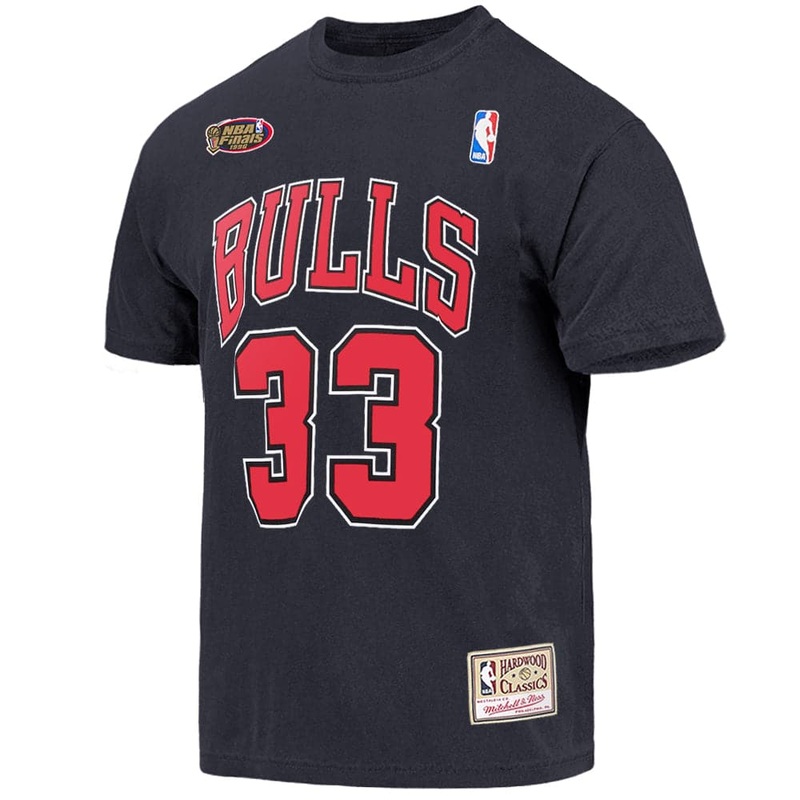 Scottie Pippen Chicago Bulls Mitchell & Ness NBA Name & Number Vintage T-Shirt – Black