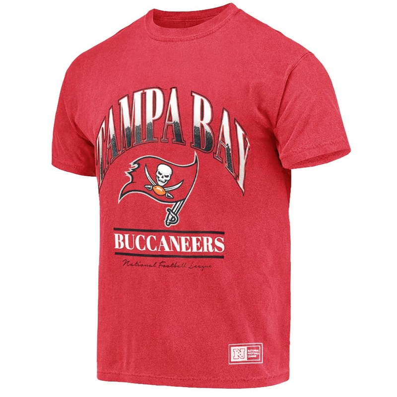 Tampa Bay Buccaneers Majestic NFL Gradient Arch Vintage T-Shirt – Faded Red