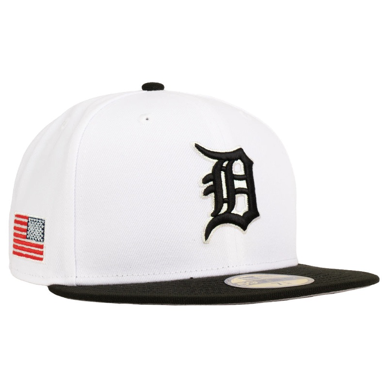 MLB Detroit Tigers New Era Space Shuttle 59FIFTY Fitted Hat – White