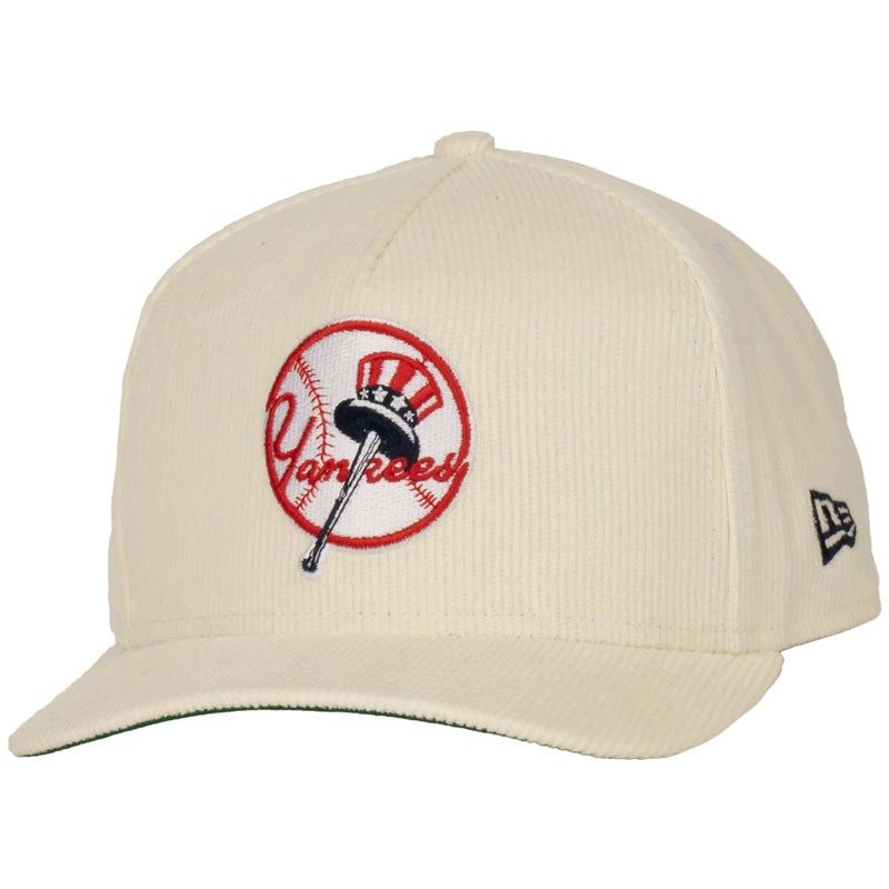 MLB New York Yankees New Era Chrome Corduroy A-Frame 9FIFTY Snapback Hat