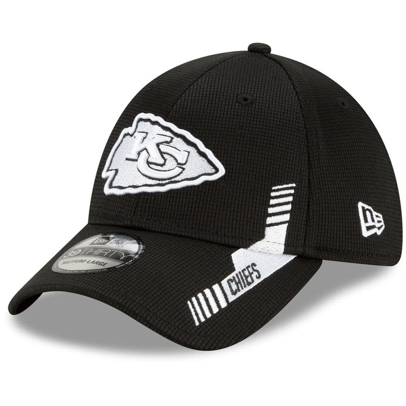 Kansas City Chiefs New Era NFL 2021 Sideline Black & White 39THIRTY Flex Fit Hat