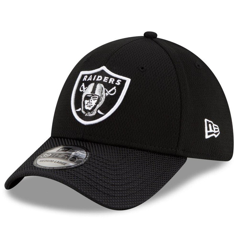 Las Vegas Raiders New Era NFL 2021 Sideline Road 39THIRTY Flex Fit Hat – Black