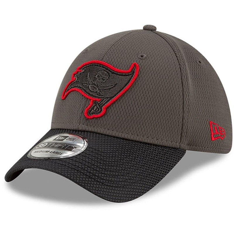 Tampa Bay Buccaneers New Era NFL 2021 Sideline Road 39THIRTY Flex Fit Hat – Pewter