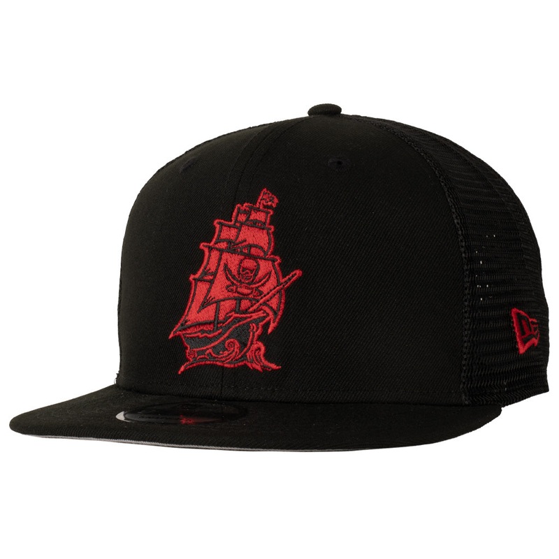 NFL Tampa Bay Buccaneers New Era Shadowline 9FIFTY Snapback Trucker Hat – Black