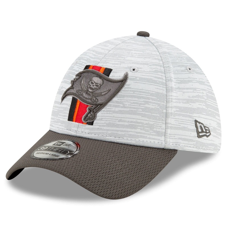 Tampa Bay Buccaneers New Era NFL 2021 Training Camp 39THIRTY Flex Fit Curve Hat – Grey