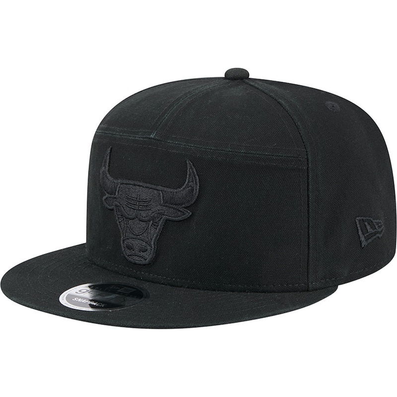 NBA Chicago Bulls New Era Black on Black Cotton Canvas 9FIFTY Split Panel Snapback Hat – Black