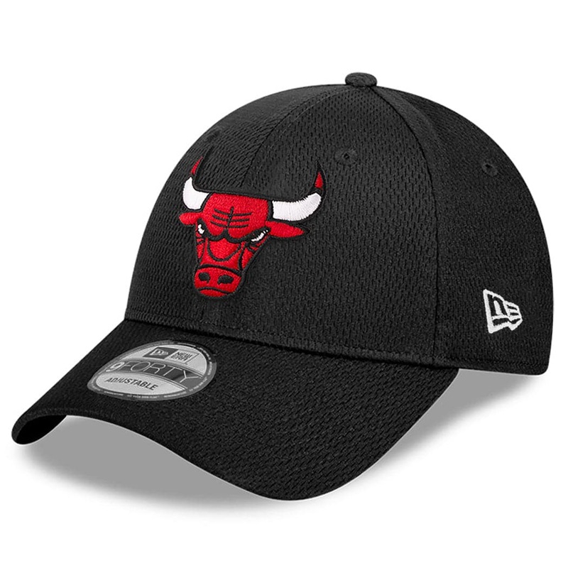 Chicago Bulls New Era NBA Alt Dash Mesh 9FORTY Snapback Hat – Black
