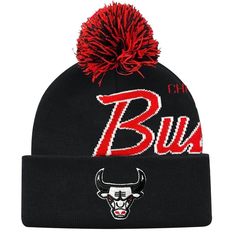 Chicago Bulls Mitchell & Ness NBA Script Burst Pom Knit Beanie – Black
