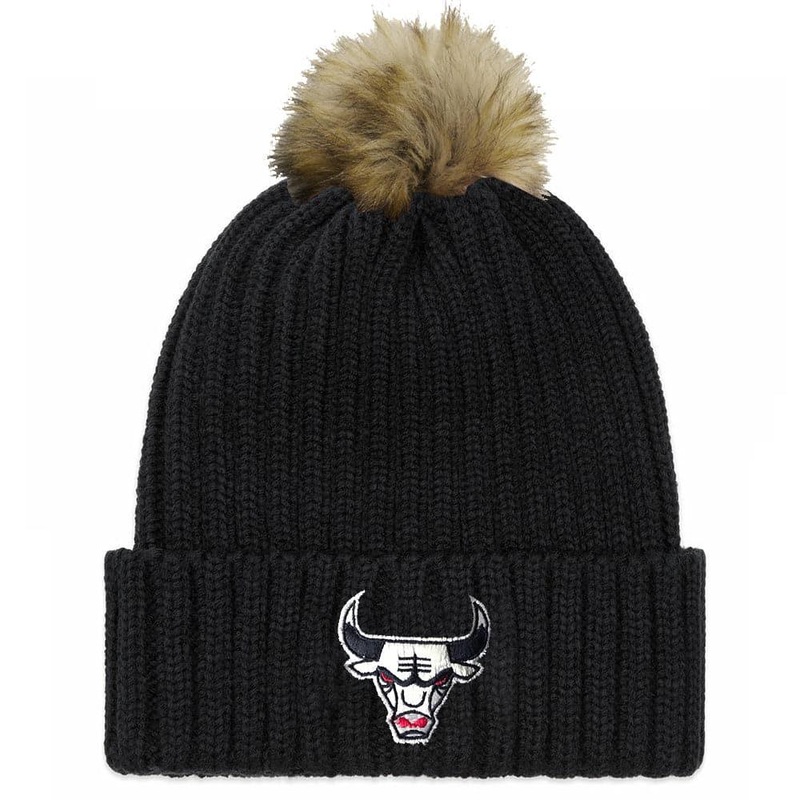 Womens Chicago Bulls Mitchell & Ness NBA Baseplate Knit Beanie – Black