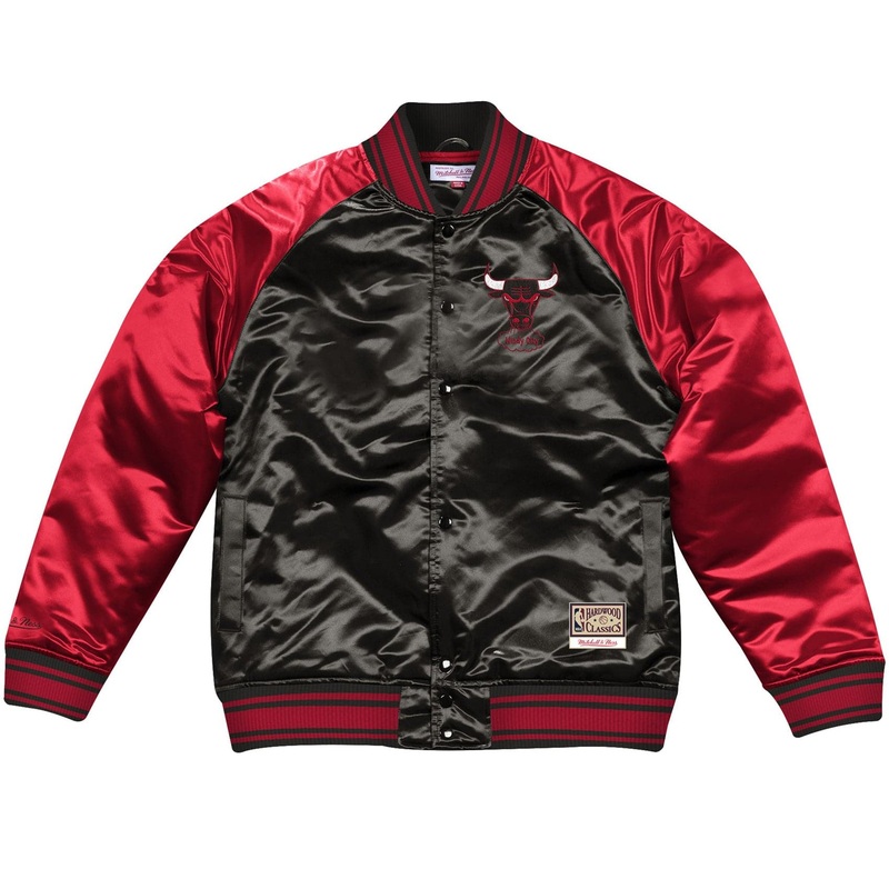 Chicago Bulls Mitchell & Ness NBA Colossal Premium HWC Jacket – Black