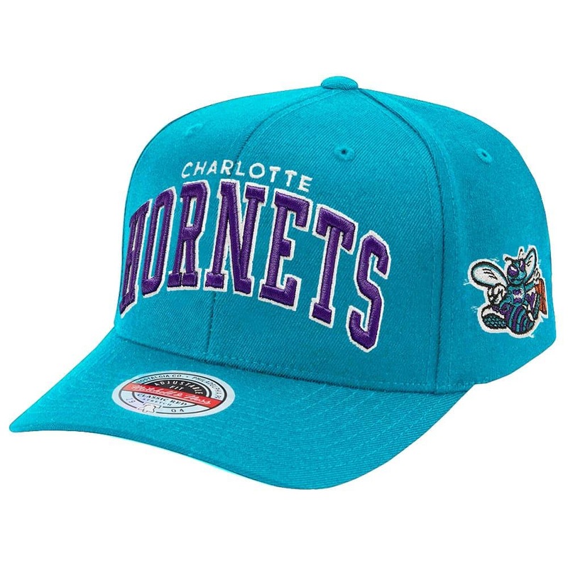 Charlotte Hornets Mitchell & Ness NBA Iconic Classic Red Curve Snapback Hat – Teal