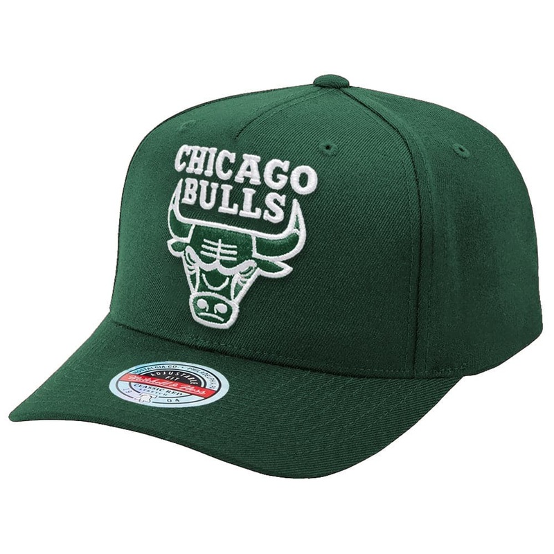 Chicago Bulls Mitchell & Ness NBA Clear Field Curve Snapback Hat – Green