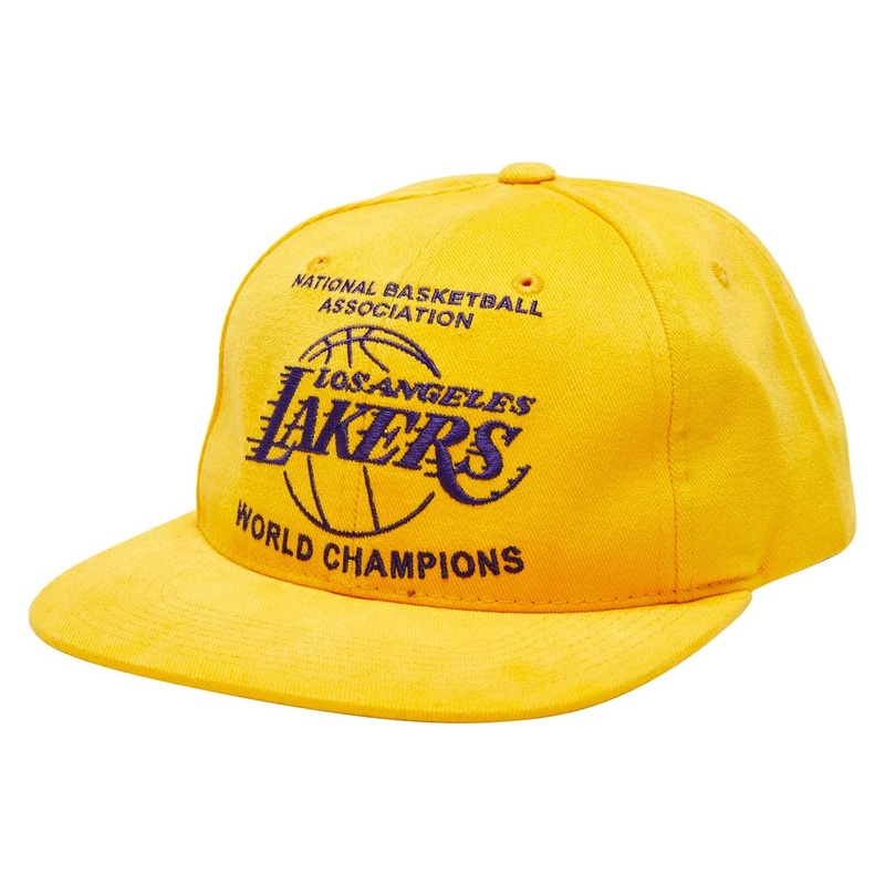 Los Angeles Lakers Mitchell & Ness NBA Champions Era Deadstock Snapback Hat – Yellow