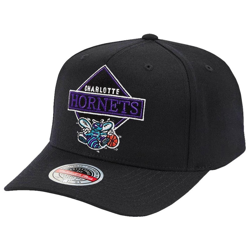 Charlotte Hornets Mitchell & Ness NBA Diamond One Curve Snapback Hat – Black