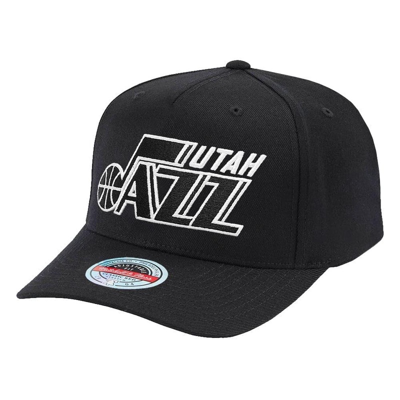 Utah Jazz Mitchell & Ness NBA HWC Black & White Classic Red Curve Snapback Hat