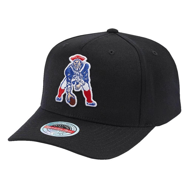 New England Patriots Mitchell & Ness NFL Wide Receiver Classic Red Curve Snapback Hat – Black