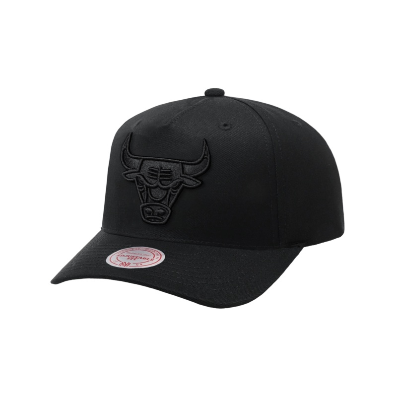 Chicago Bulls Mitchell & Ness NBA Black On Black MVP Snapback Hat