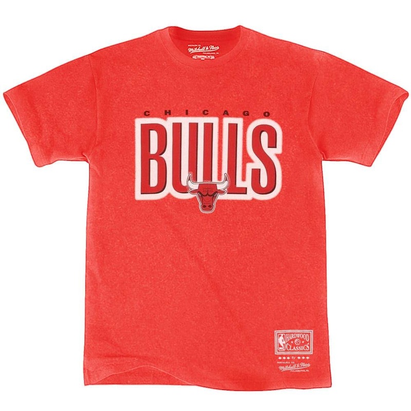 Chicago Bulls Mitchell & Ness NBA Retro Blur Vintage T-Shirt – Faded Red