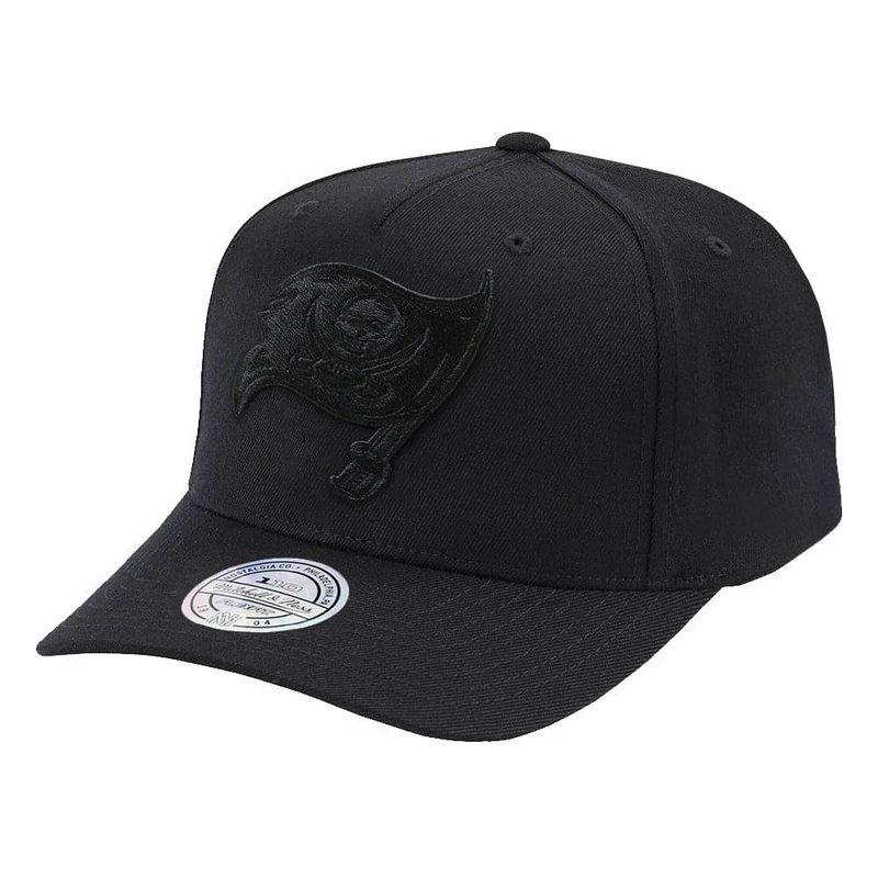 Tampa Bay Buccaneers Mitchell & Ness NFL Interception 110 Curve Snapback Hat – Black