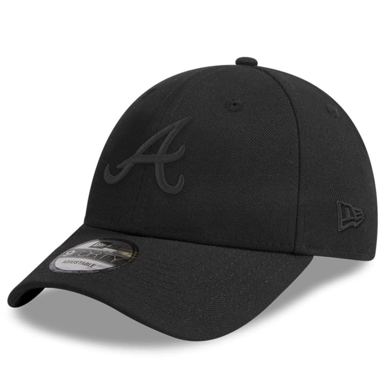 Atlanta Braves New Era MLB Black On Black 9FORTY Snapback Hat
