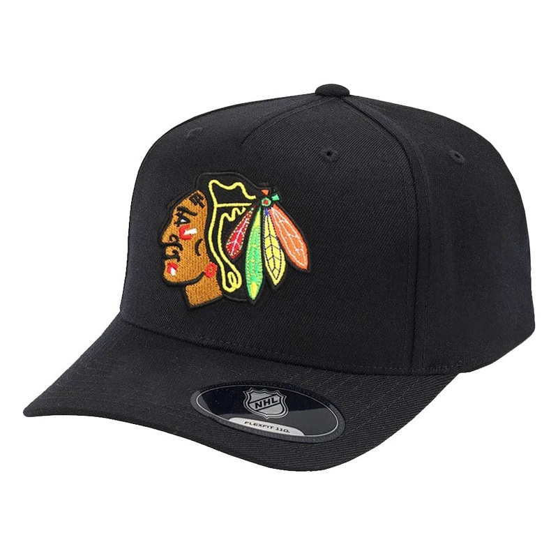 Chicago Blackhawks NHL Team Logo 110 Curve Snapback Hat – Black