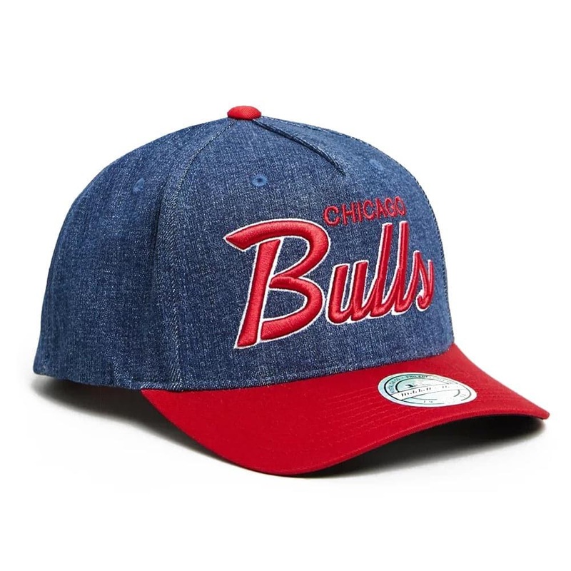 Chicago Bulls Mitchell & Ness NBA Denim Block Script 110 Curve Snapback Hat