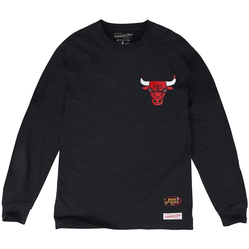 Chicago Bulls Mitchell & Ness NBA Left Hit Long Sleeve T-Shirt – Black