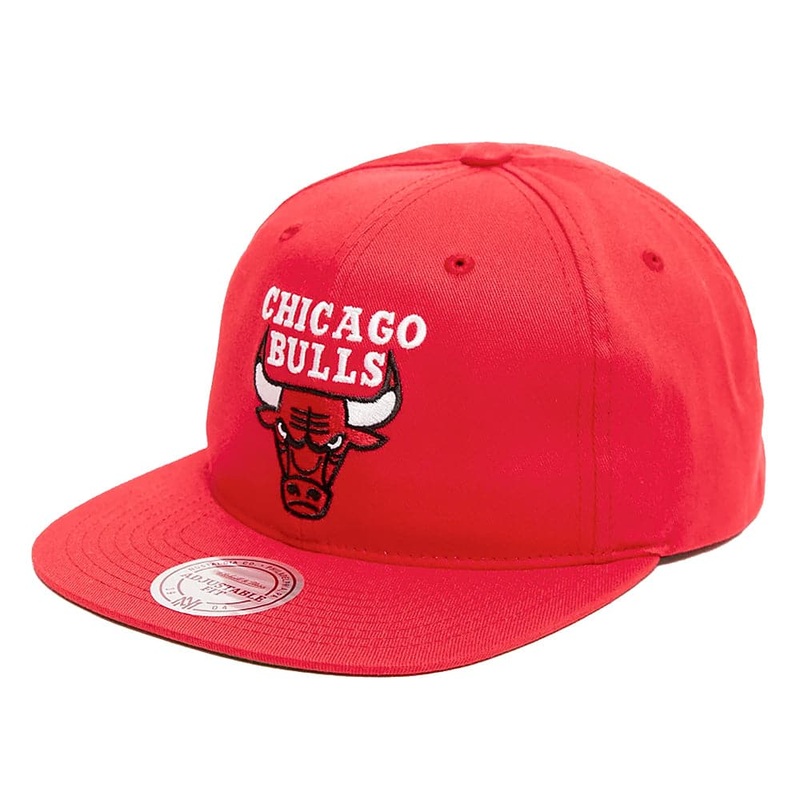 Chicago Bulls Mitchell & Ness NBA Stripes Deadstock Snapback Hat – Red