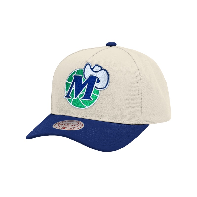 Dallas Mavericks Mitchell & Ness NBA HWC 2T Pro Pinch Snapback Hat – Cream
