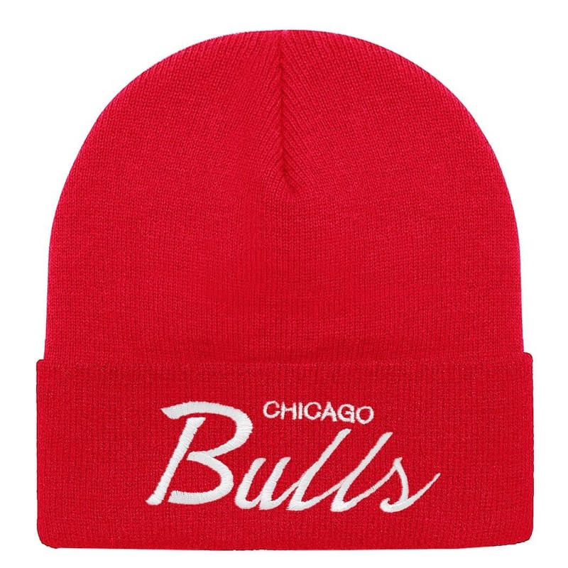Chicago Bulls Mitchell & Ness NBA Script Cuff Knit Beanie – Red